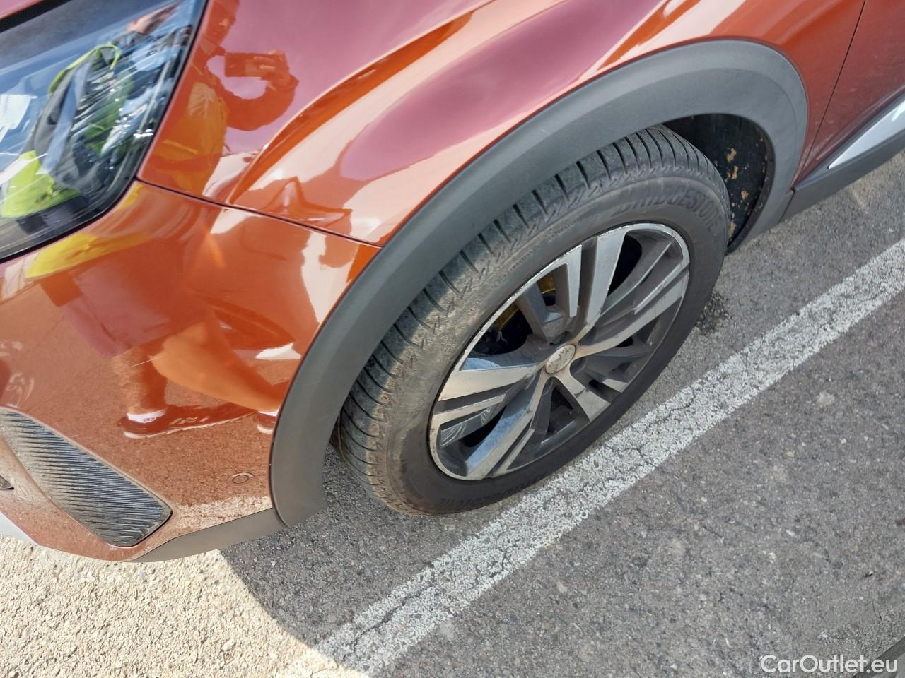  Peugeot  5008  Allure 1.5 130CV MT6 #6