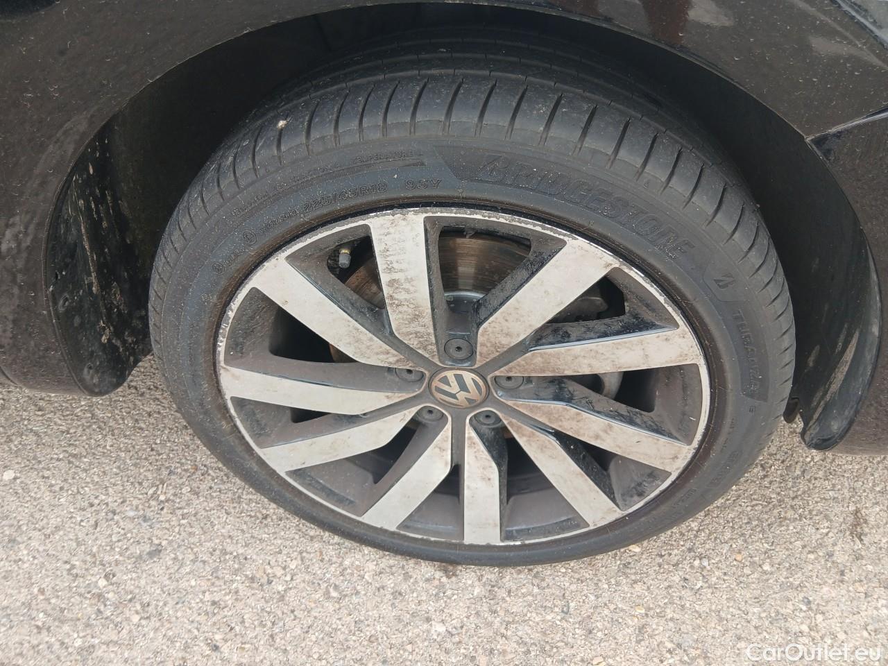  Volkswagen  Sharan  Sport BMT 2.0 TDI 175CV AT6 E6dT #32
