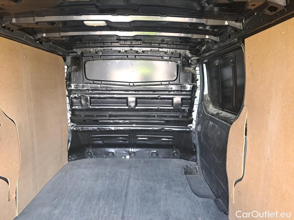  Renault  Trafic RENAULT  / 2021 / 4P / furgón Furgón L2H1 Blue dCi 110 Kw (150 CV) CUA #33