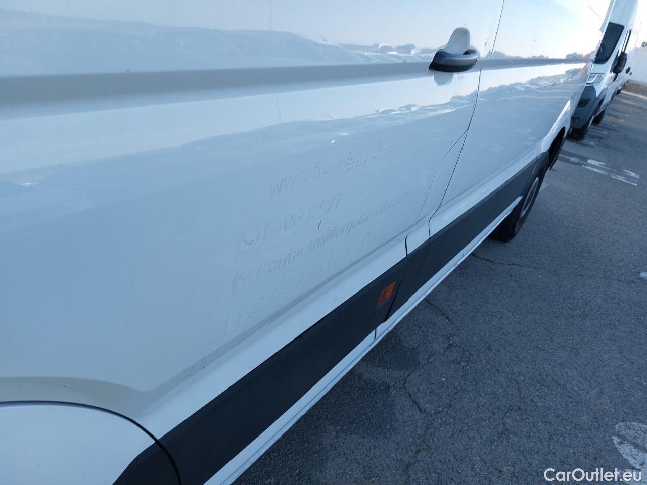  Volkswagen  Crafter  Furgón 30 Furgón BM TA FWD 2.0 TDI 140CV MT6 E6 #8