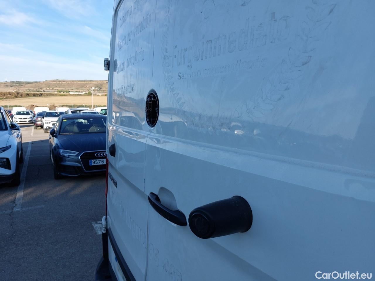  Volkswagen  Crafter  Furgón 30 Furgón BM TA FWD 2.0 TDI 140CV MT6 E6 #28