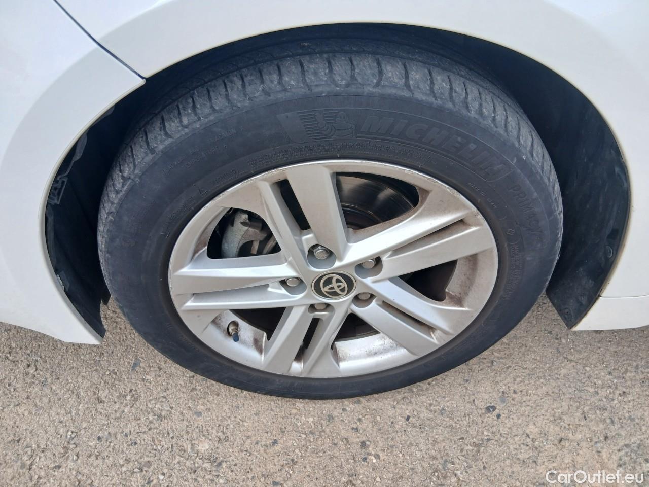  Toyota  Corolla TOYOTA  1.8 125H ACTIVE TECH E-CVT (AC3) #8
