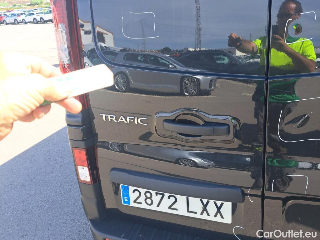 Renault  Trafic RENAULT  / 2021 / 4P / furgón Furgón L2H1 Blue dCi 110 Kw (150 CV) CUA #21
