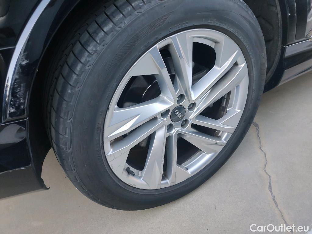  Audi  Q7 AUDI  / 2019 / 5P / todoterreno S line 45 TDI 170kW (232CV) quat. tip. #24