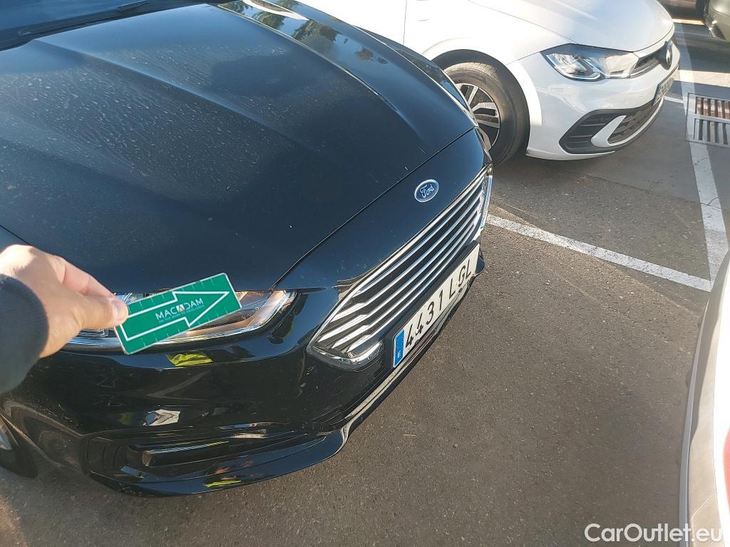  Ford  Mondeo FORD  / 2014 / 5P / berlina con portón 2.0 TDCi 110kW (150CV) Trend #9