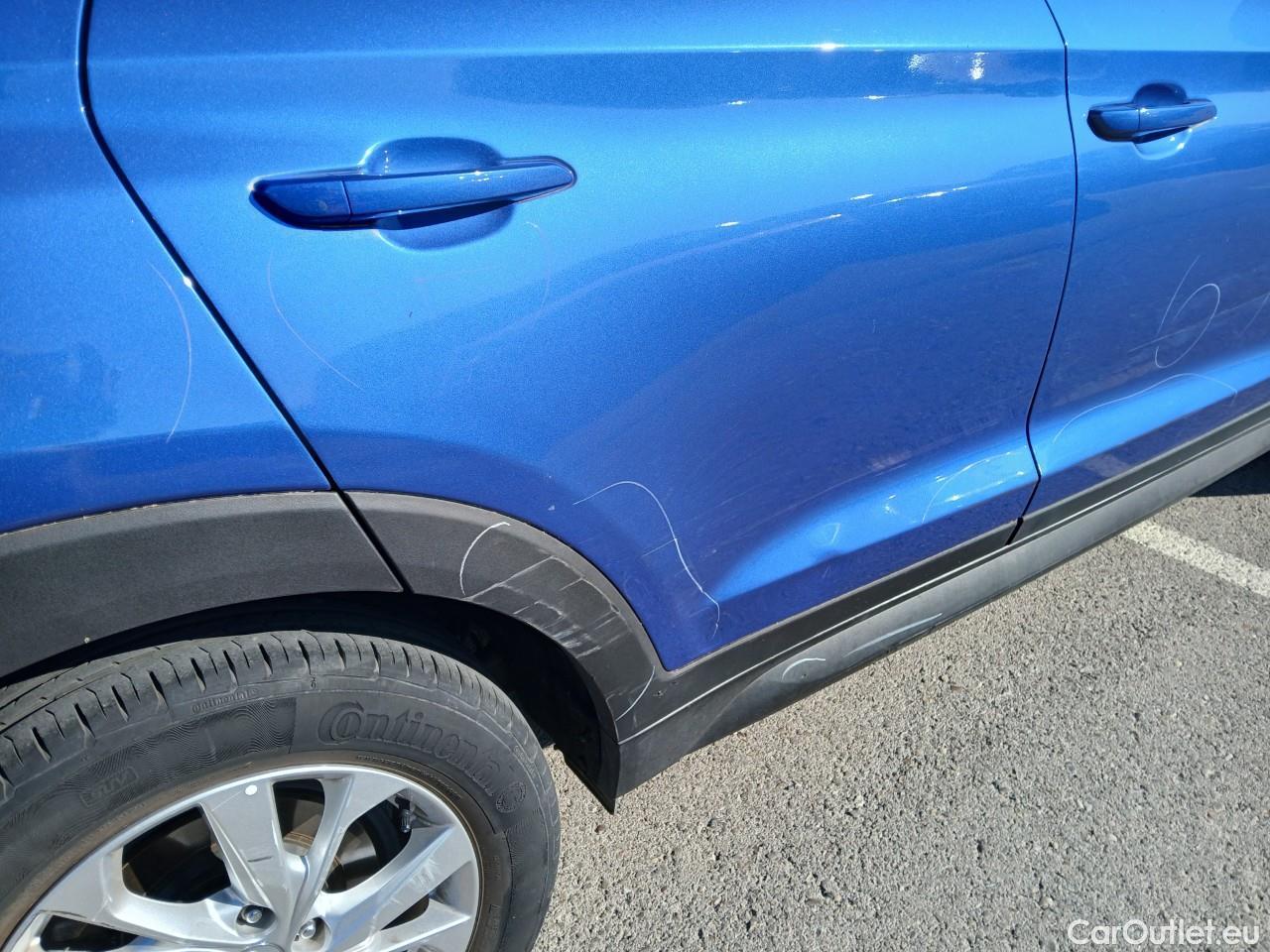 Hyundai  Tucson HYUNDAI  / 2018 / 5P / todoterreno  CRDI 1.6 116 CV 48V 4X2 SLE(SP)(SL) #33