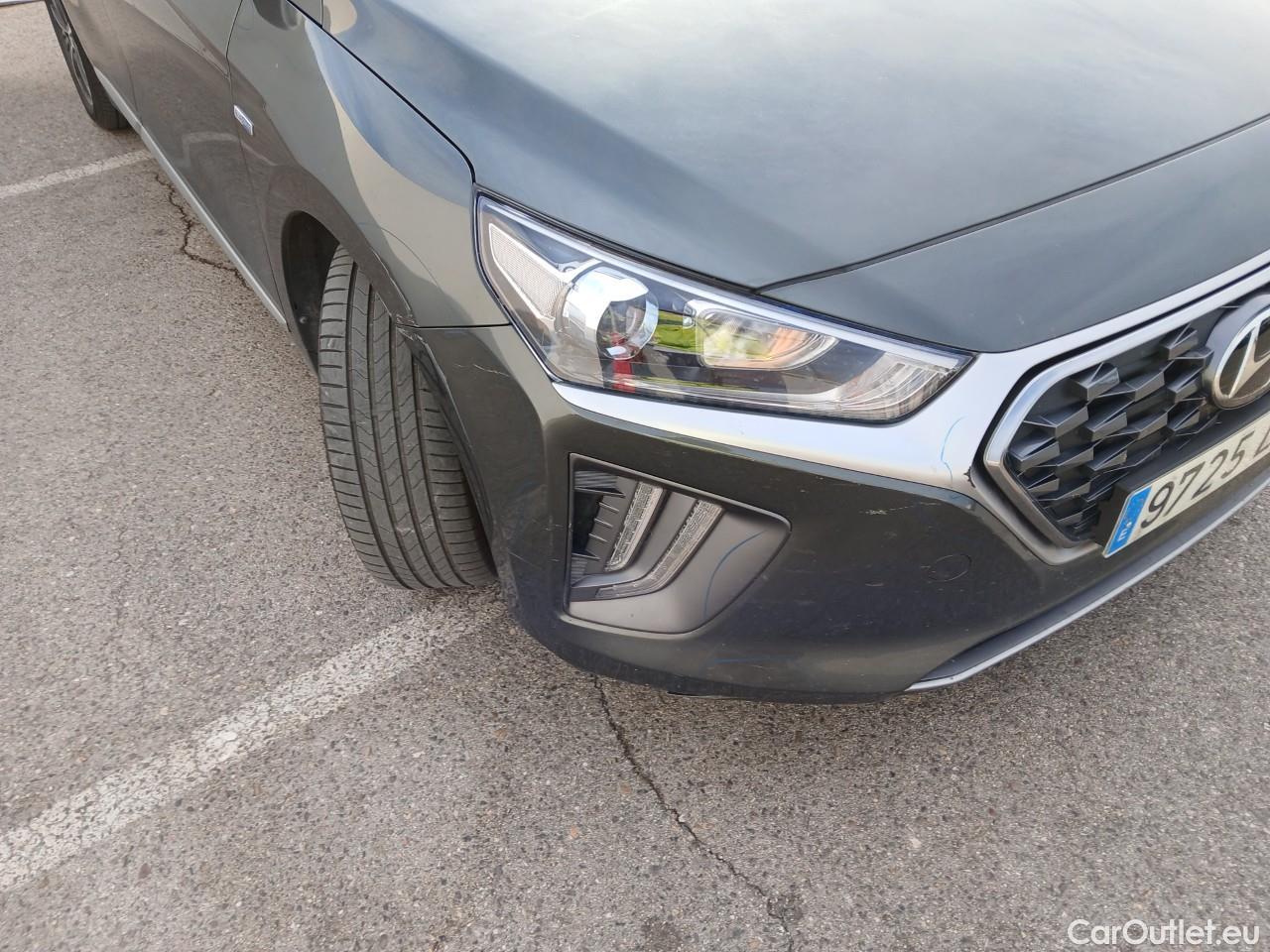  Hyundai   Ioniq HYUNDAI / 2019 / 5P / berlina con portón 1.6 GDI PHEV Klass DCT #16