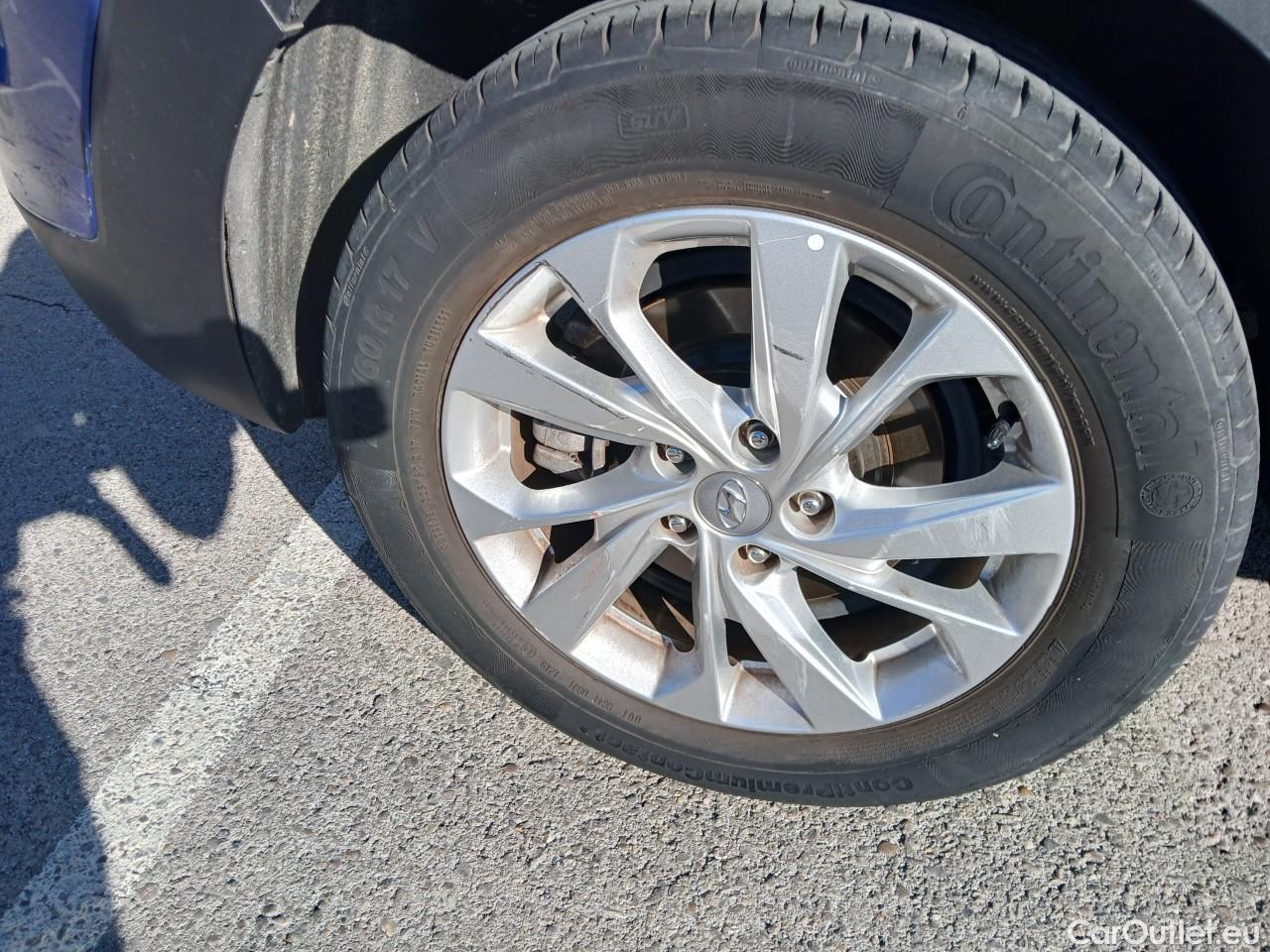  Hyundai  Tucson HYUNDAI  / 2018 / 5P / todoterreno  CRDI 1.6 116 CV 48V 4X2 SLE(SP)(SL) #30