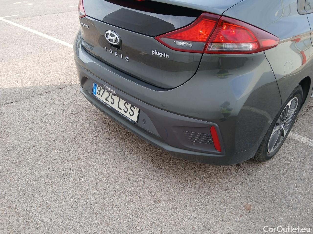  Hyundai   Ioniq HYUNDAI / 2019 / 5P / berlina con portón 1.6 GDI PHEV Klass DCT #28