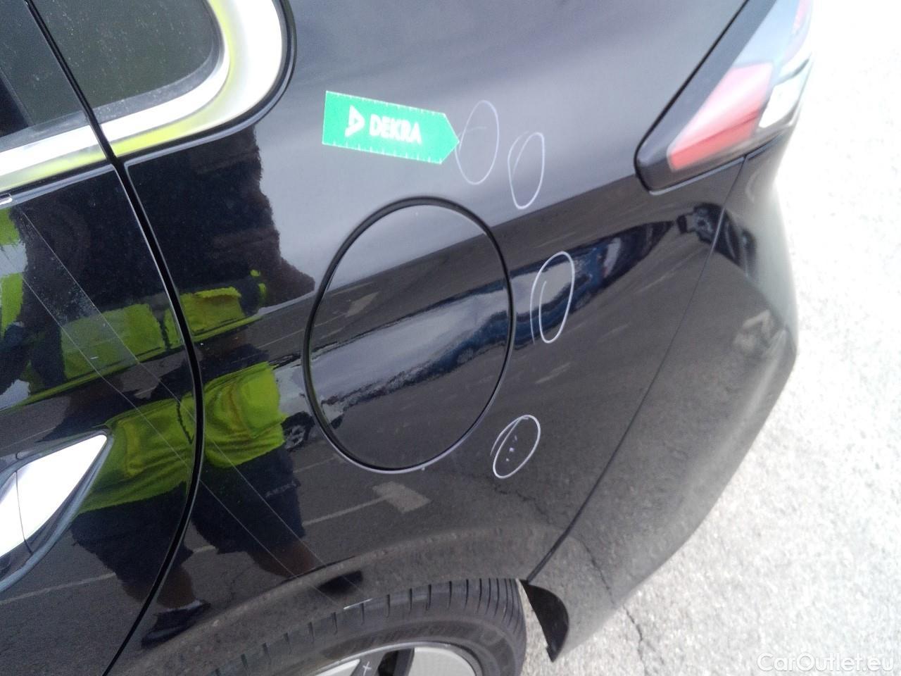  Hyundai   Ioniq HYUNDAI / 2019 / 5P / berlina con portón 1.6 GDI HEV Tecno DCT #16