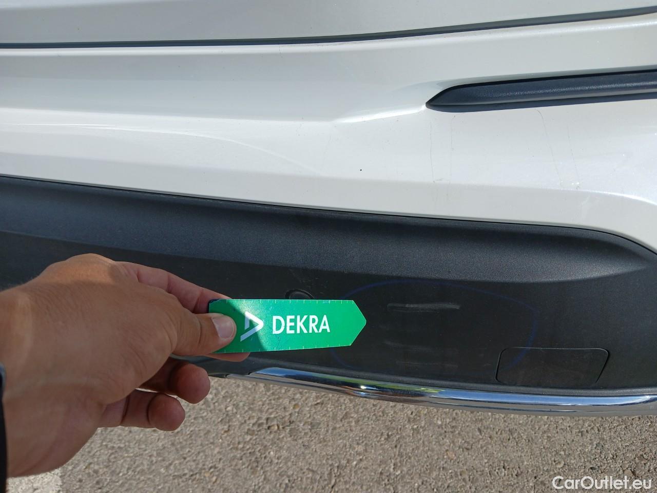  Toyota  C-HR TOYOTA  / 2019 / 5P / todoterreno 2.0 180H Advance #12