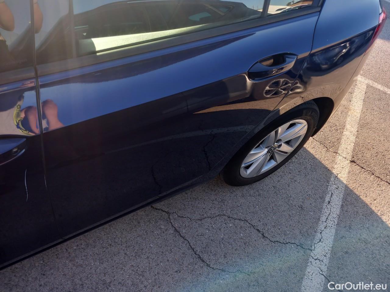  Volkswagen  Golf  VIII Berlina 1.0 TSI 110CV MT6 E6d #11