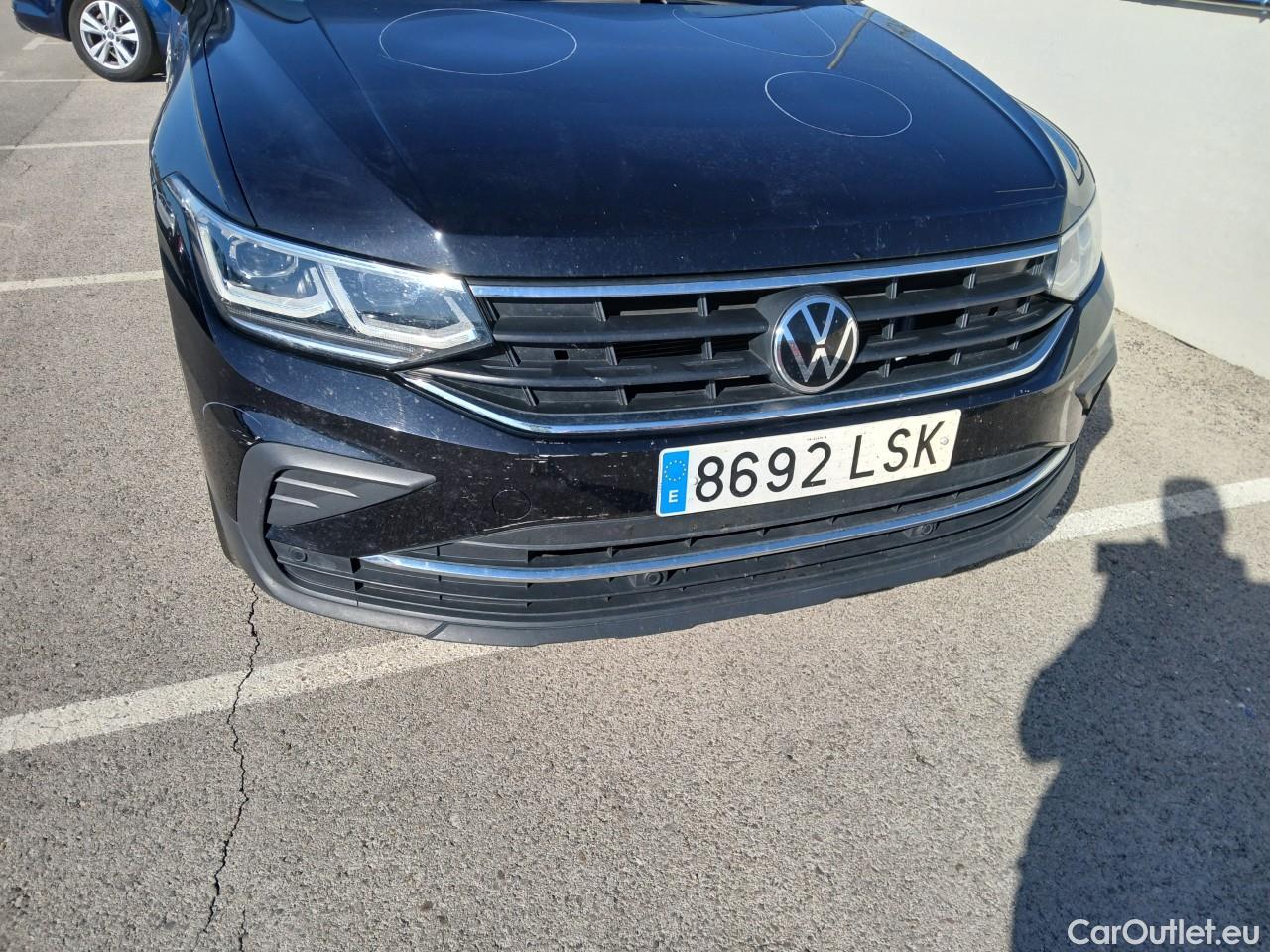  Volkswagen  Tiguan  Life 2.0 TDI 150CV AT7 E6d #2