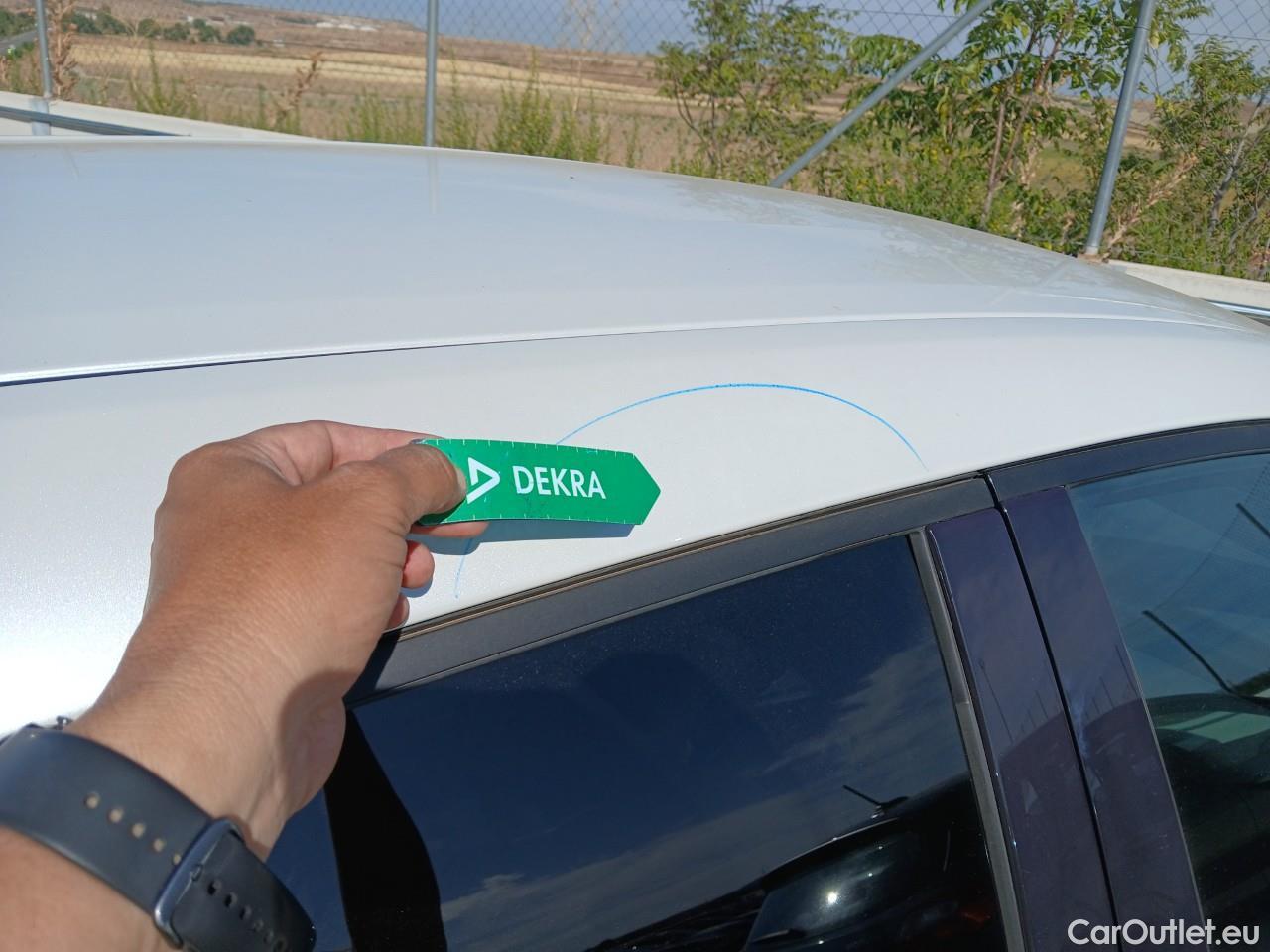  Toyota  C-HR TOYOTA  / 2019 / 5P / todoterreno 2.0 180H Advance #13