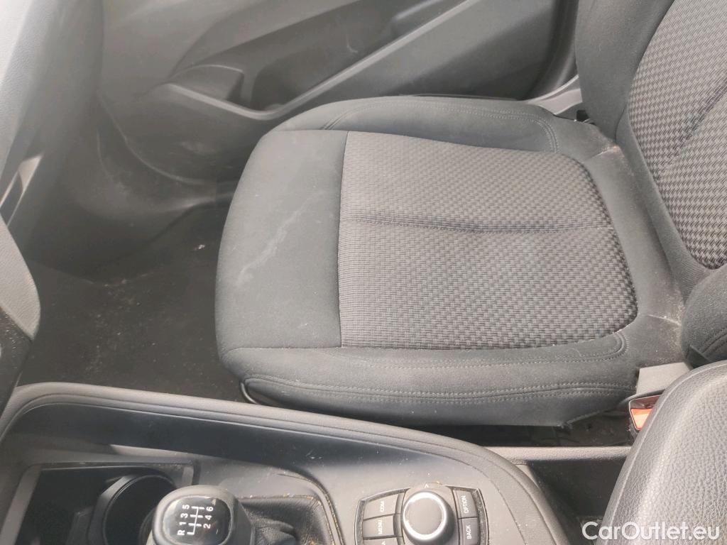  Bmw  X1 BMW  / 2015 / 5P / todoterreno sDrive18d #2