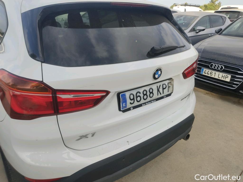  Bmw  X1 BMW  / 2015 / 5P / todoterreno sDrive18d #44