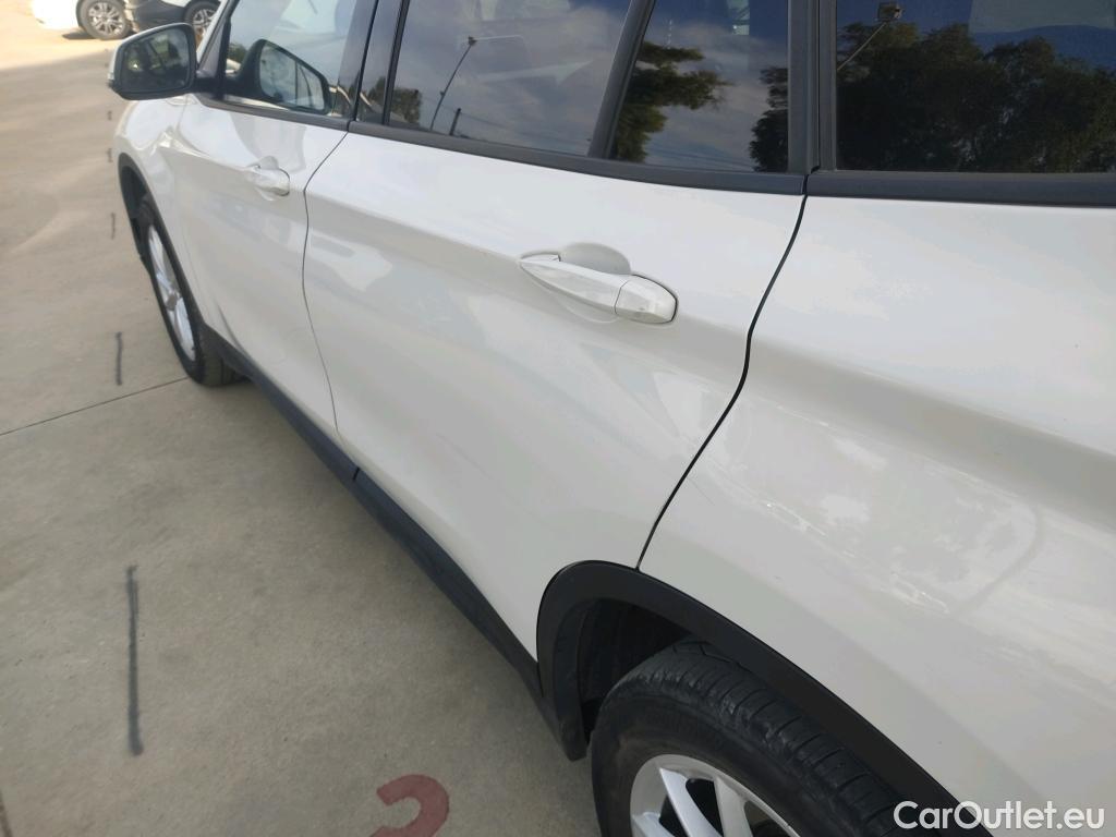  Bmw  X1 BMW  / 2015 / 5P / todoterreno sDrive18d #35