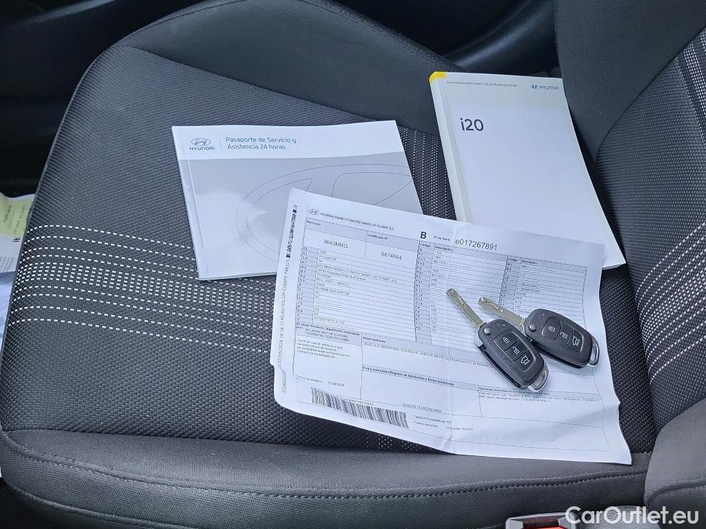  Hyundai  Bayon HYUNDAI  / 2021 / 5P / todoterreno 1.2 MPI Klass #6