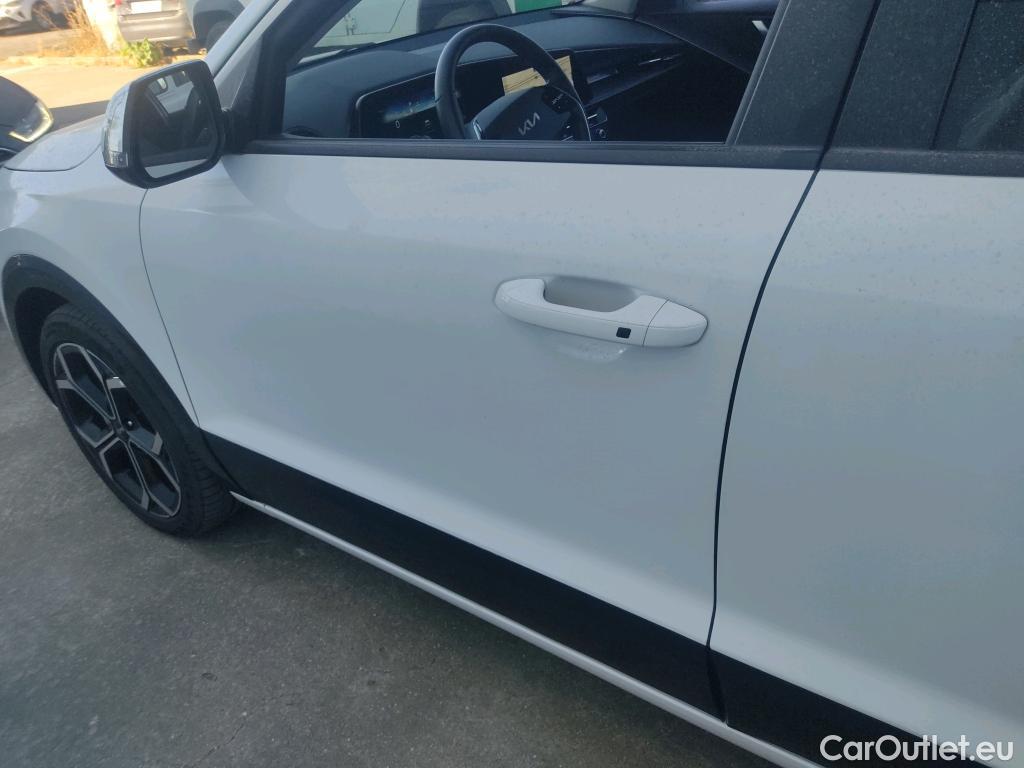  KIA  Niro  Hybrid Emotion 1.6 AT6 E6d #3