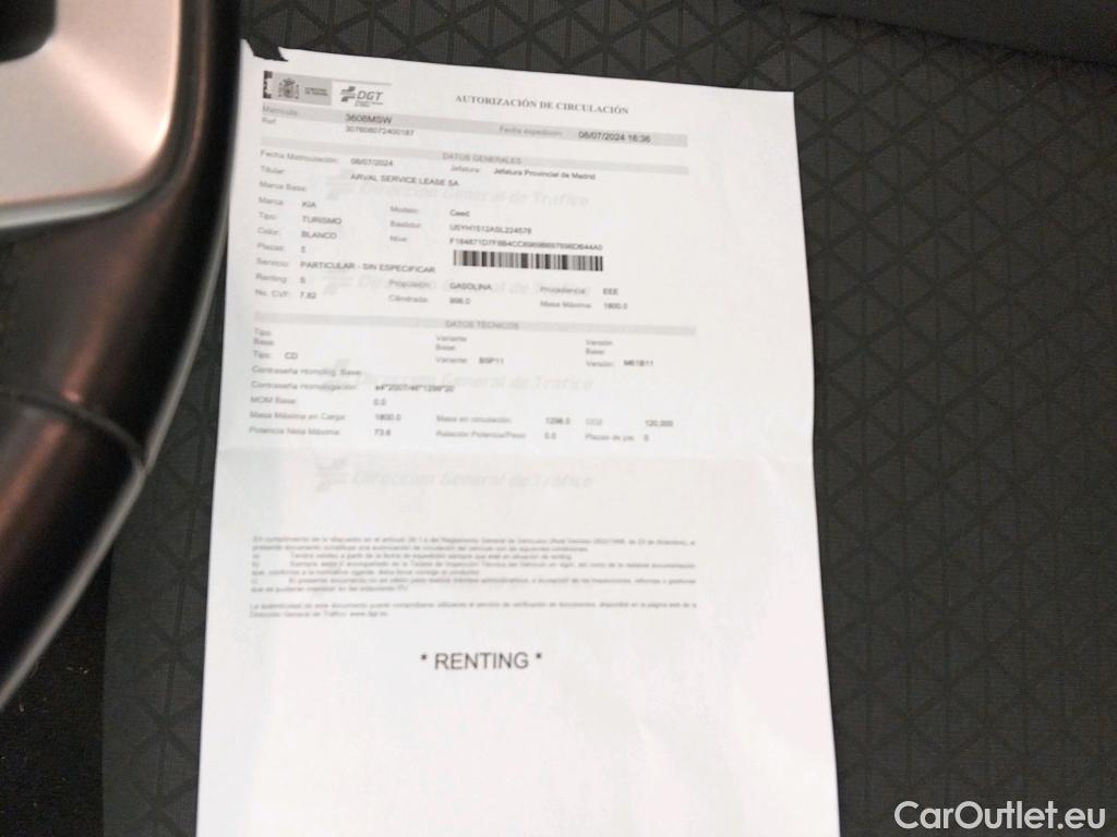  KIA  Cee'd KIA Ceed / 2021 / 5P / berlina con portón 1.0 T-GDi 74kW (100CV) Concept #3