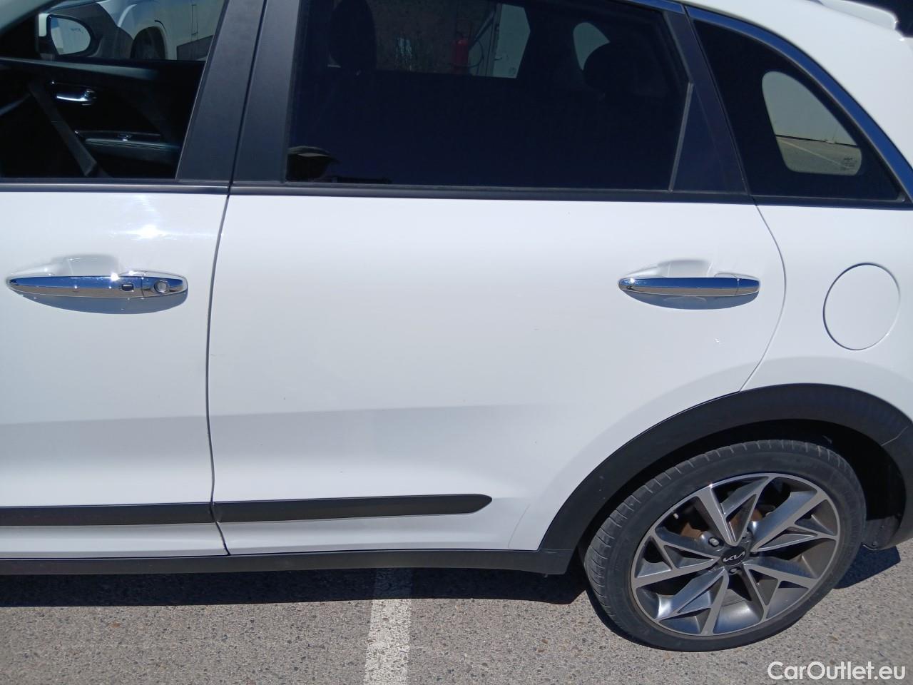  KIA  Niro  Emotion 1.6 AT6 E6d #10