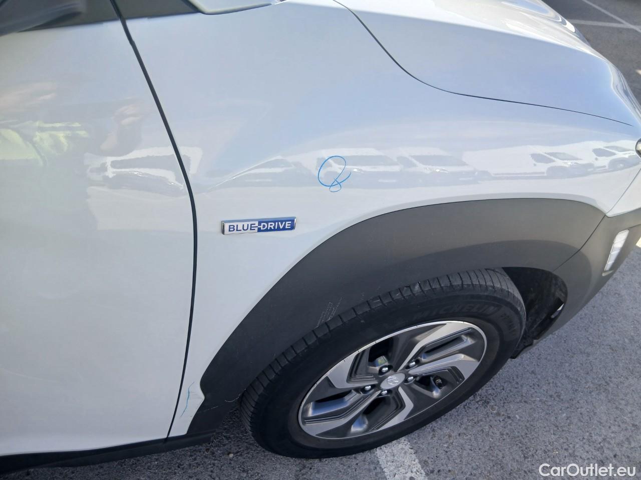  Hyundai  Konna HYUNDAI Kona / 2017 / 5P / todoterreno 1.6 GDI HEV Klass DT #35