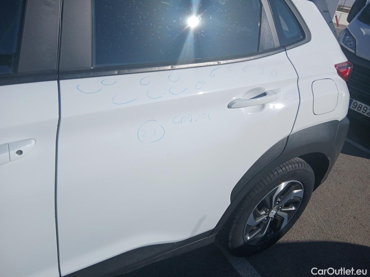  Hyundai  Konna HYUNDAI Kona / 2017 / 5P / todoterreno 1.6 GDI HEV Klass DT #21