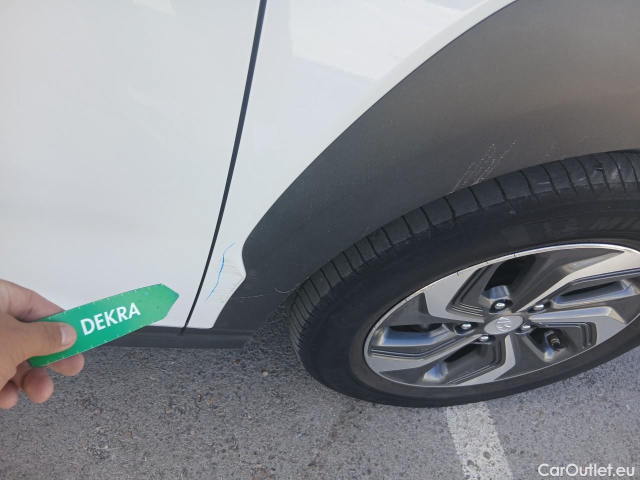  Hyundai  Konna HYUNDAI Kona / 2017 / 5P / todoterreno 1.6 GDI HEV Klass DT #37