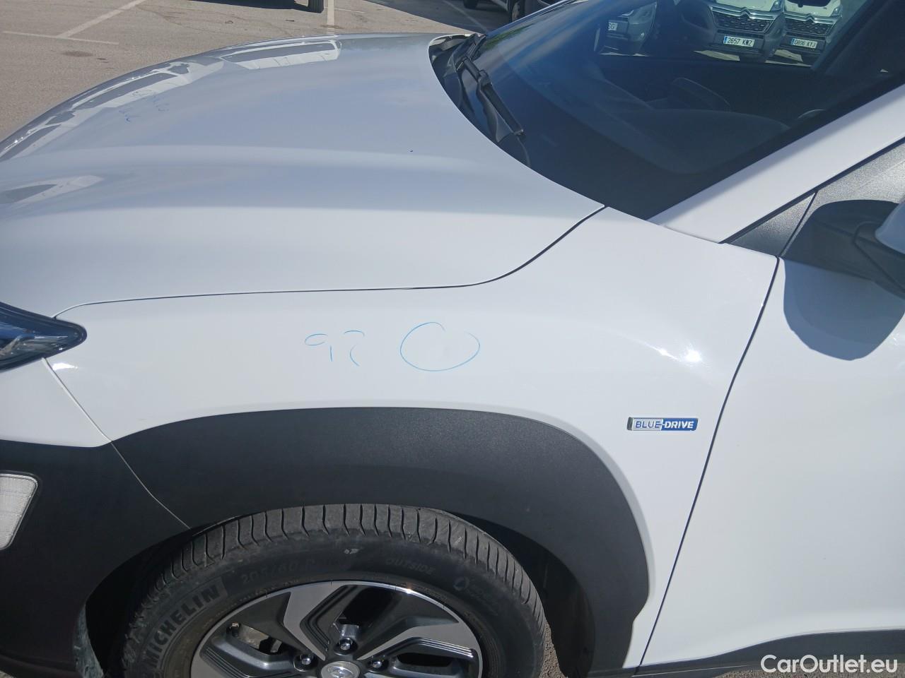  Hyundai  Konna HYUNDAI Kona / 2017 / 5P / todoterreno 1.6 GDI HEV Klass DT #16