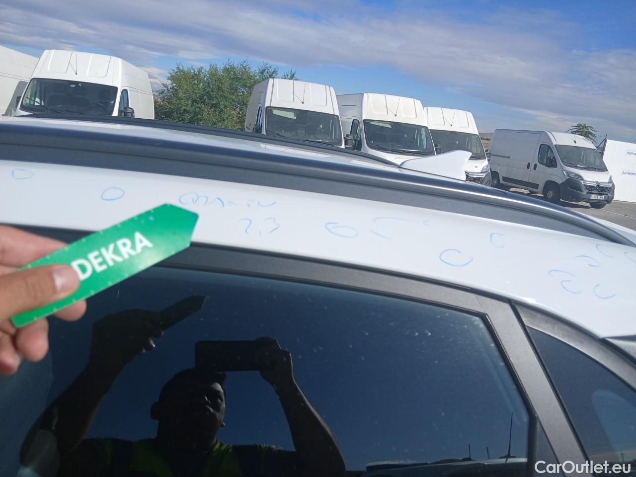  Hyundai  Konna HYUNDAI Kona / 2017 / 5P / todoterreno 1.6 GDI HEV Klass DT #25