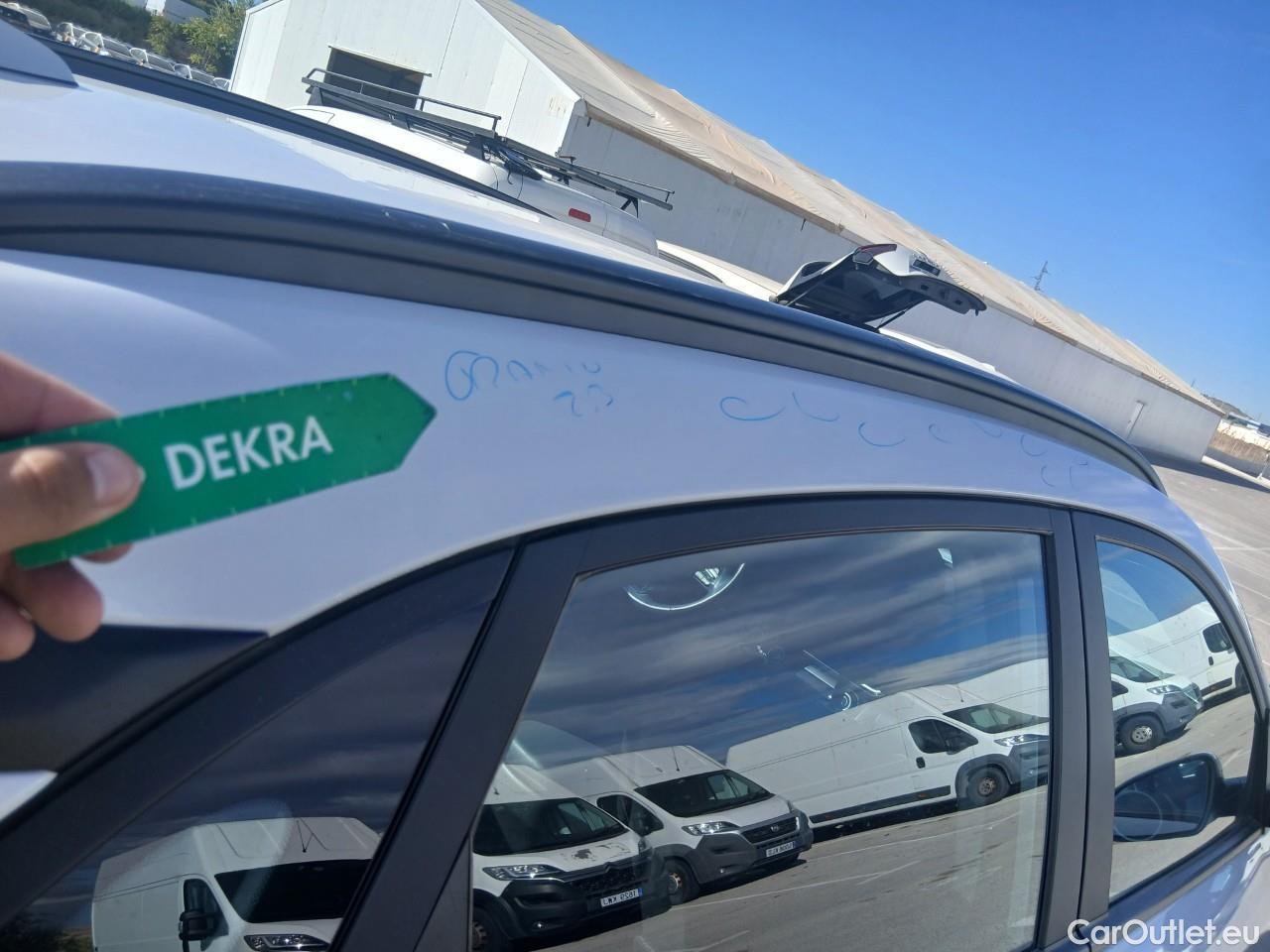  Hyundai  Konna HYUNDAI Kona / 2017 / 5P / todoterreno 1.6 GDI HEV Klass DT #39