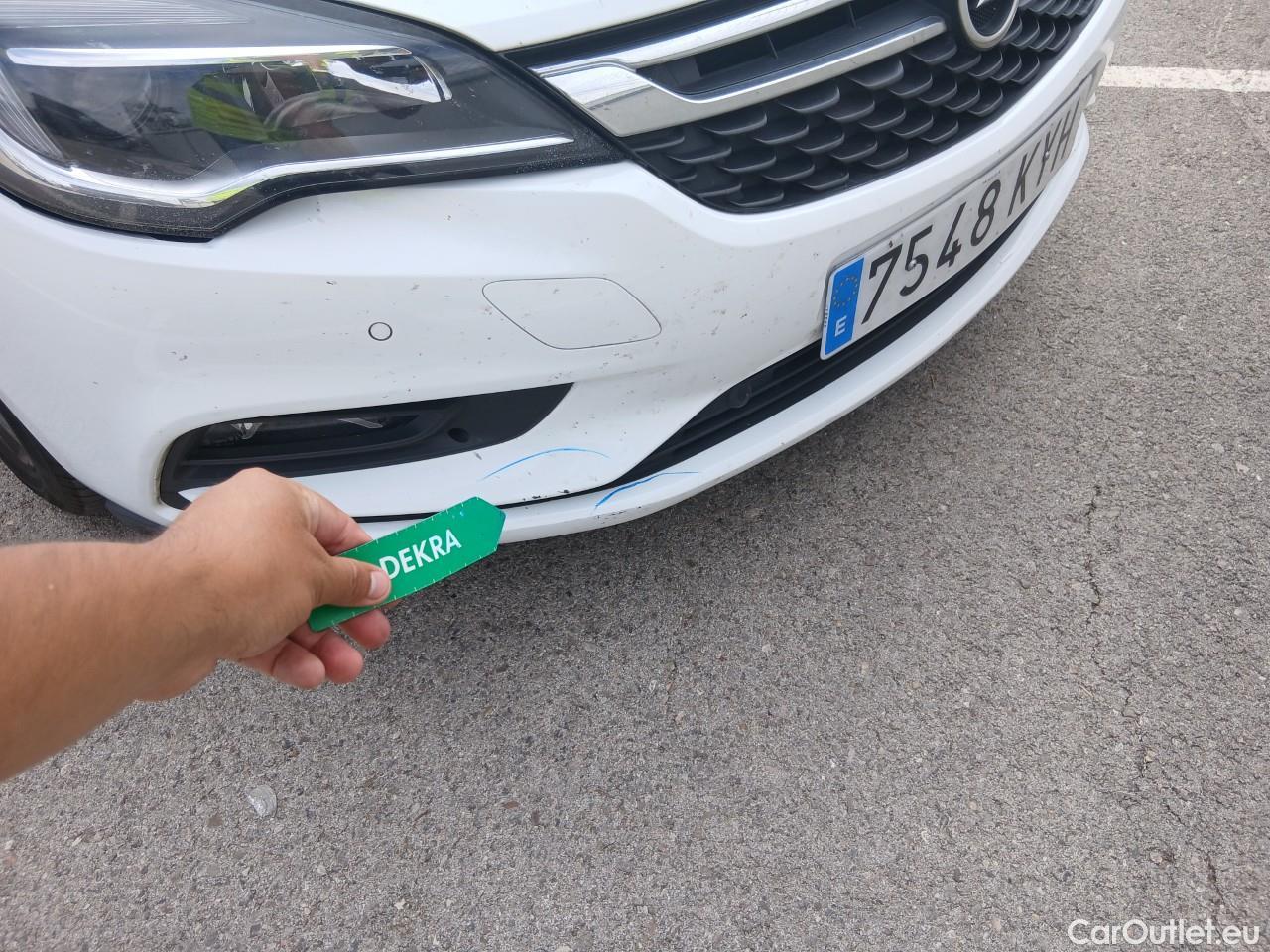  Opel  Astra OPEL  / 2015 / 5P / berlina con portón 1.6 CDTi S/S 81kW (110CV) 120 Aniversari #12