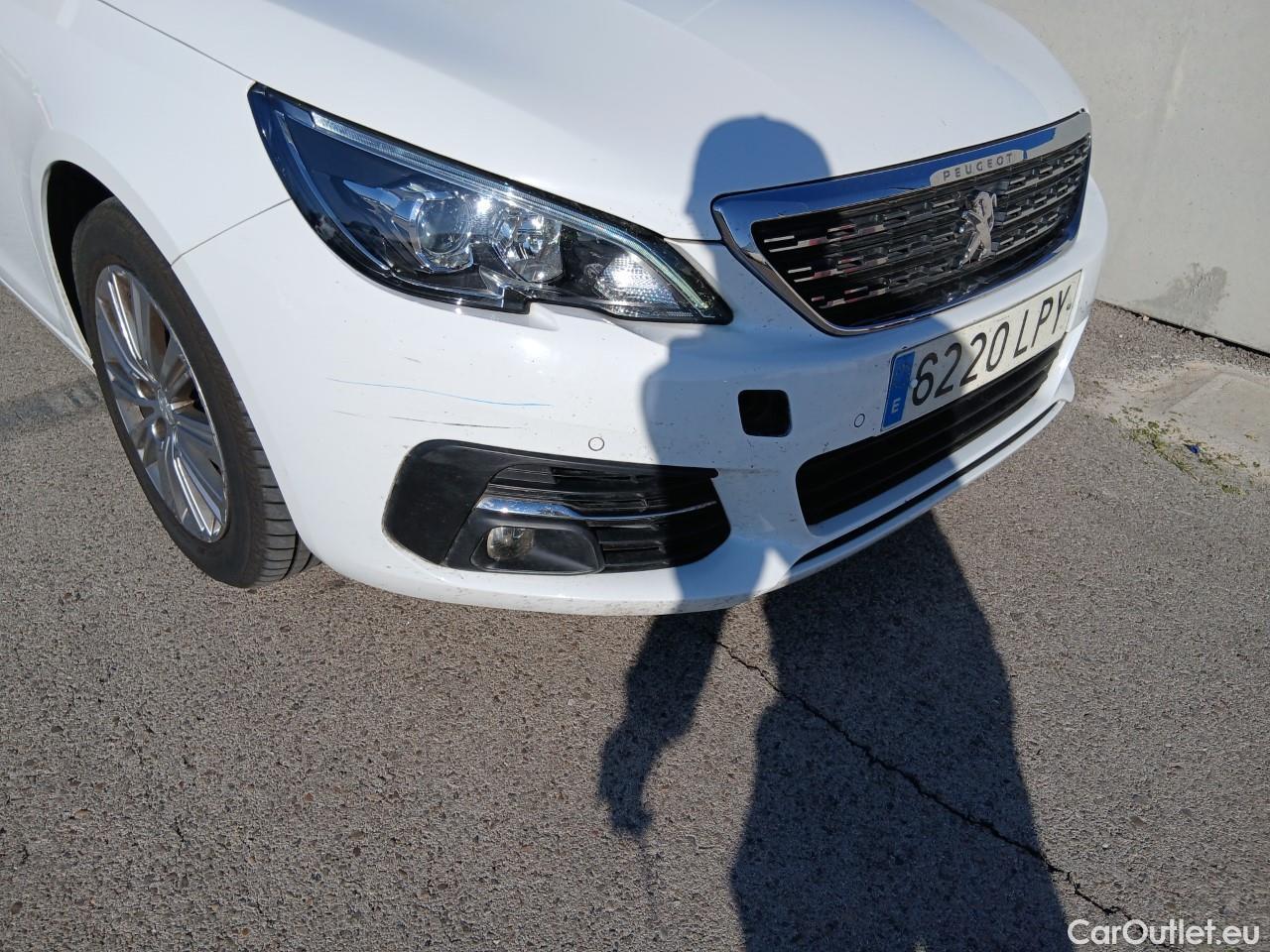  Peugeot  308 PEUGEOT  / 2017 / 5P / familiar SW Allure PureTech 130 S&S #5