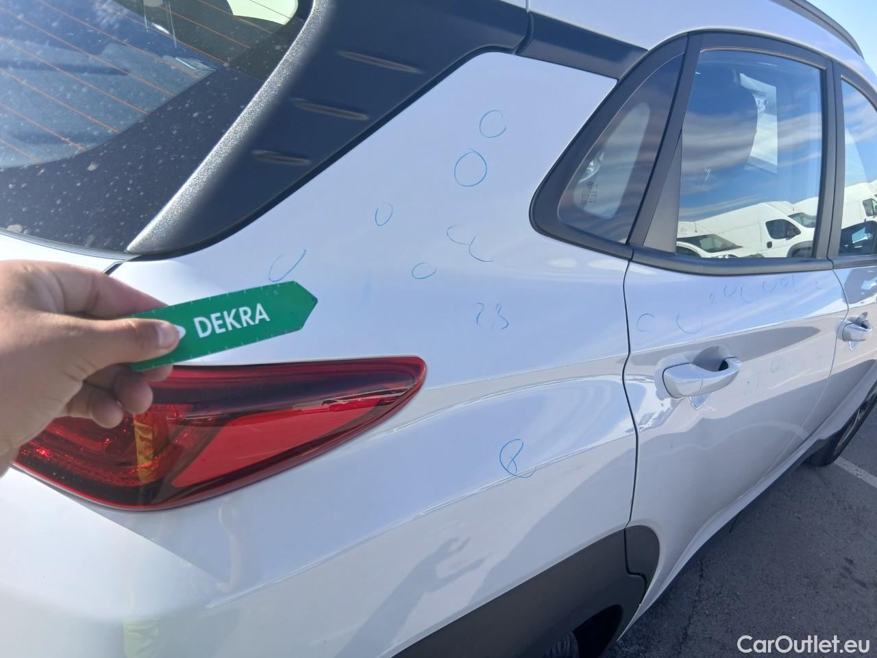  Hyundai  Konna HYUNDAI Kona / 2017 / 5P / todoterreno 1.6 GDI HEV Klass DT #32