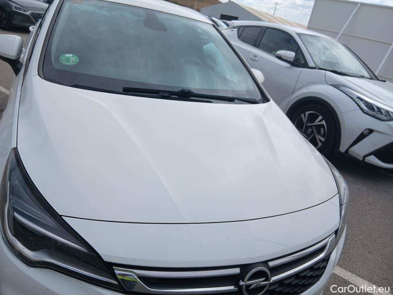  Opel  Astra OPEL  / 2015 / 5P / berlina con portón 1.6 CDTi S/S 81kW (110CV) 120 Aniversari #15