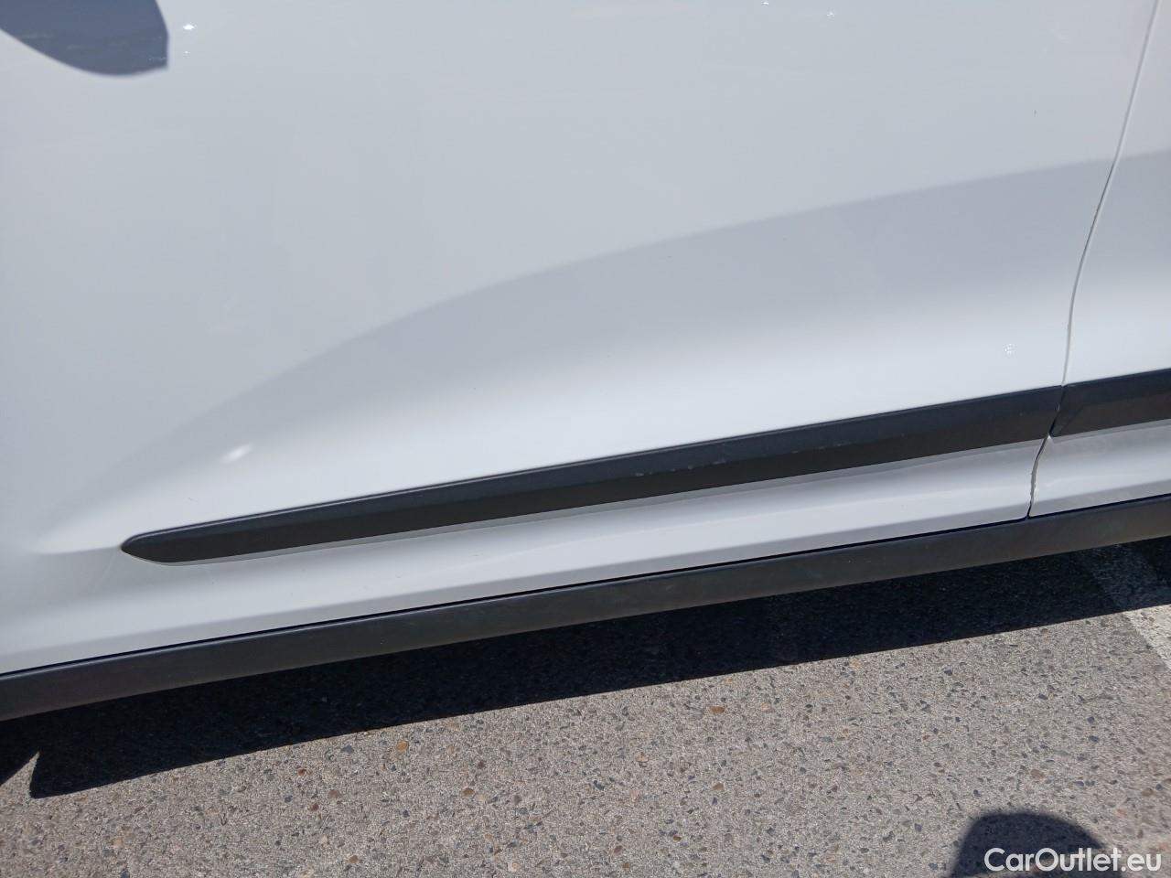  KIA  Niro  Emotion 1.6 AT6 E6d #8