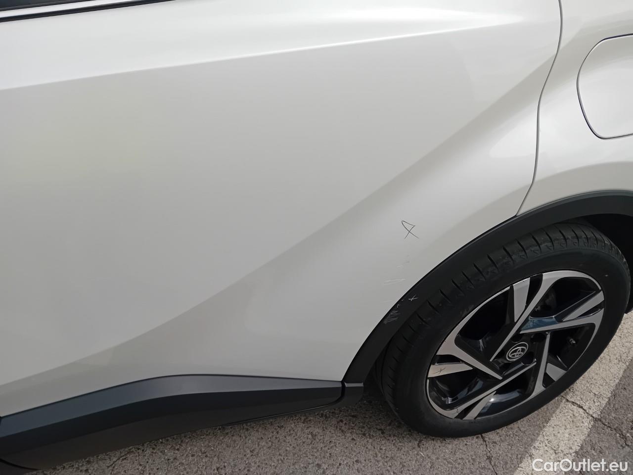  Toyota  C-HR TOYOTA  / 2019 / 5P / todoterreno 2.0 180H Advance #14