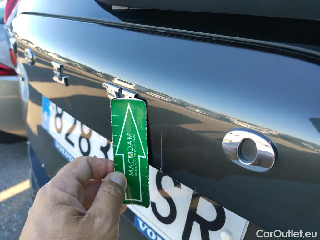  Volvo  XC90  Business Plus AWD 2.0 B5 235CV AT8 E6dT #2