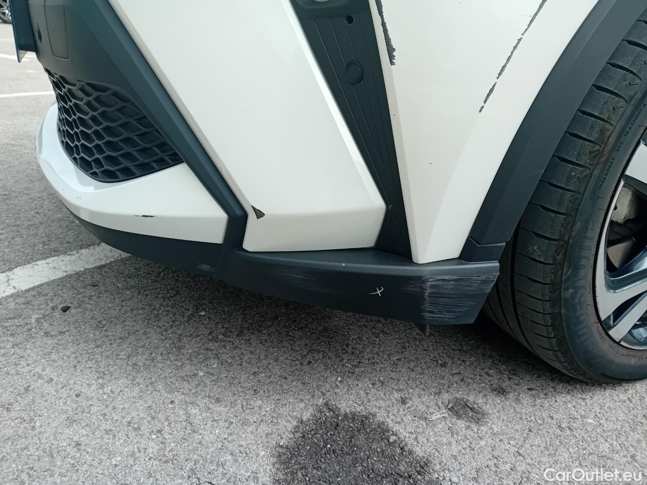  Toyota  C-HR TOYOTA  / 2019 / 5P / todoterreno 2.0 180H Advance #5