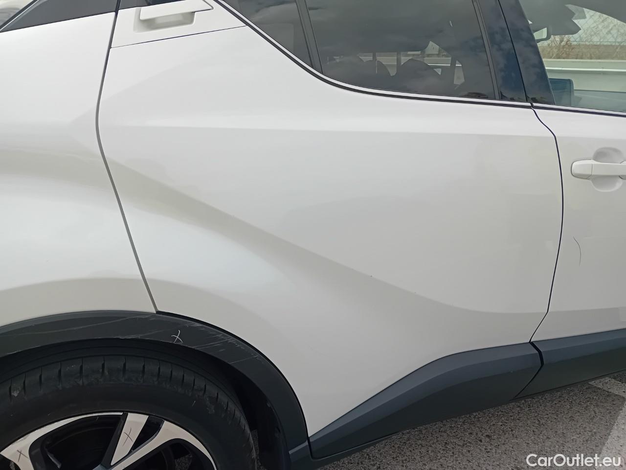  Toyota  C-HR TOYOTA  / 2019 / 5P / todoterreno 2.0 180H Advance #38