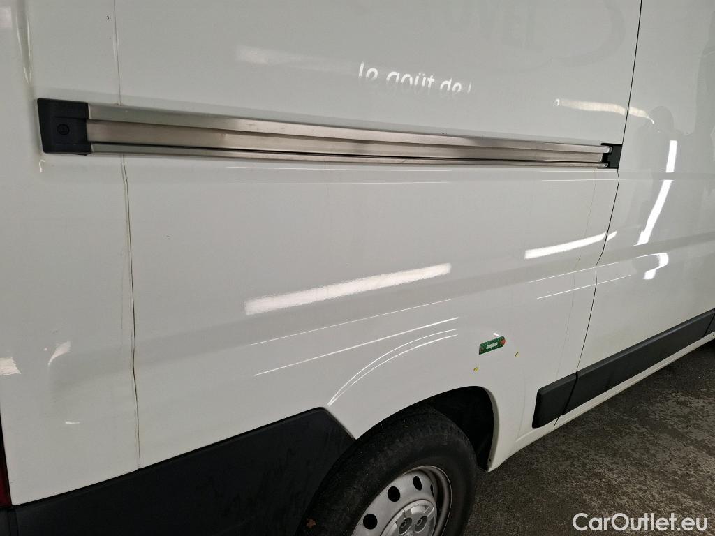  Peugeot  Boxer PEUGEOT  VU 4p Fourgon BLUEHDI 110 PREMIUM 330 L2H2 #1