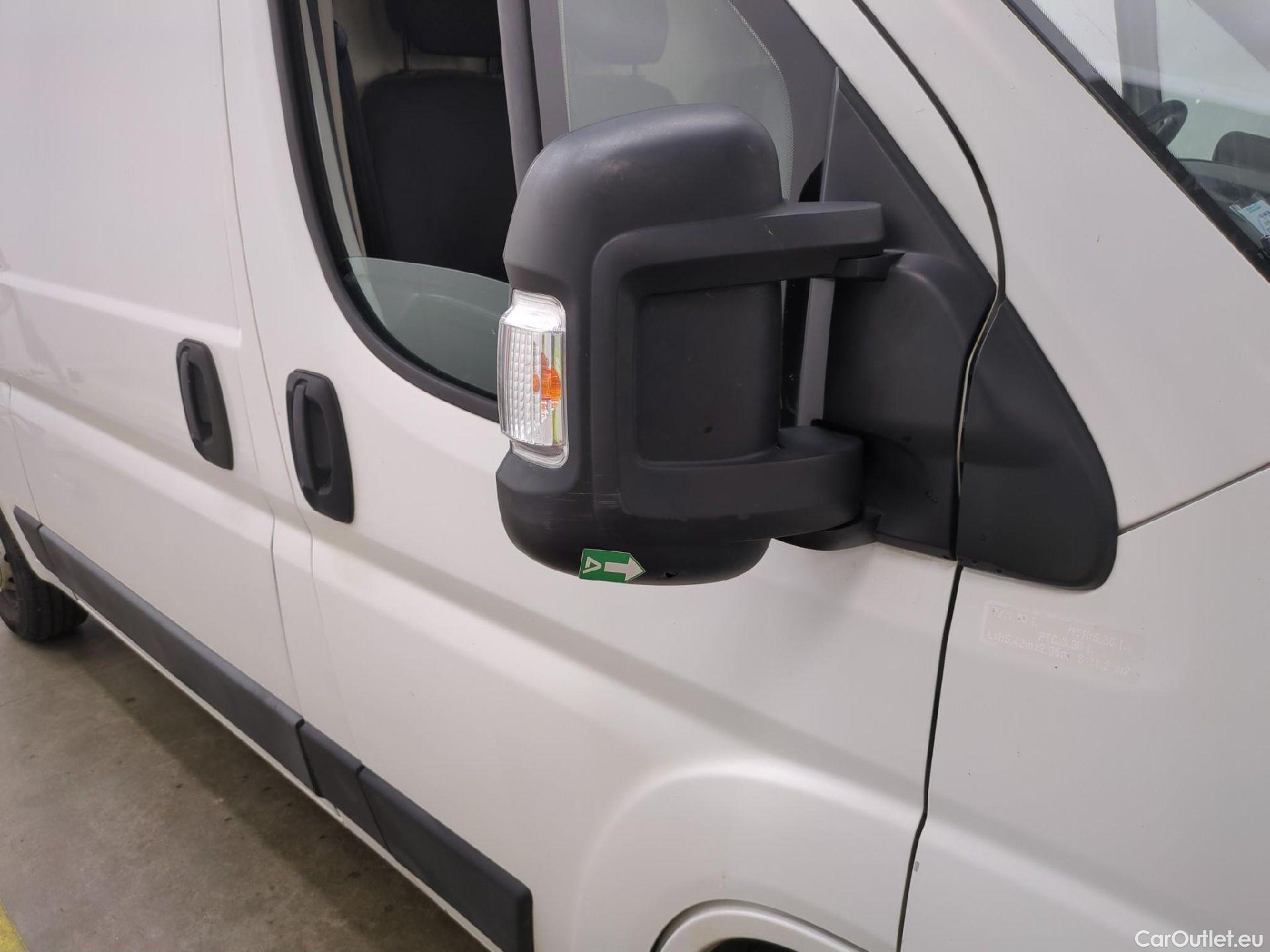  Peugeot  Boxer  Fourgon Surélevé 333 L2H2 Premium BlueHDi 140 Stop&Start 140CV BVM6 #15