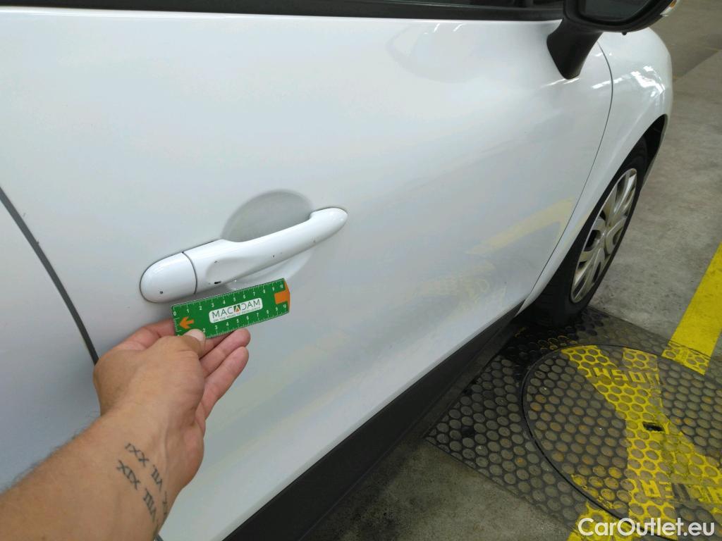  Renault  Clio  IV Air MediaNav 1.5 dCi 90CV BVM5 E6 #11