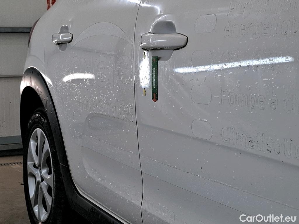  Citroen  C3  Société Feel 1.5 BlueHDI 100CV BVM5 E6dT #3