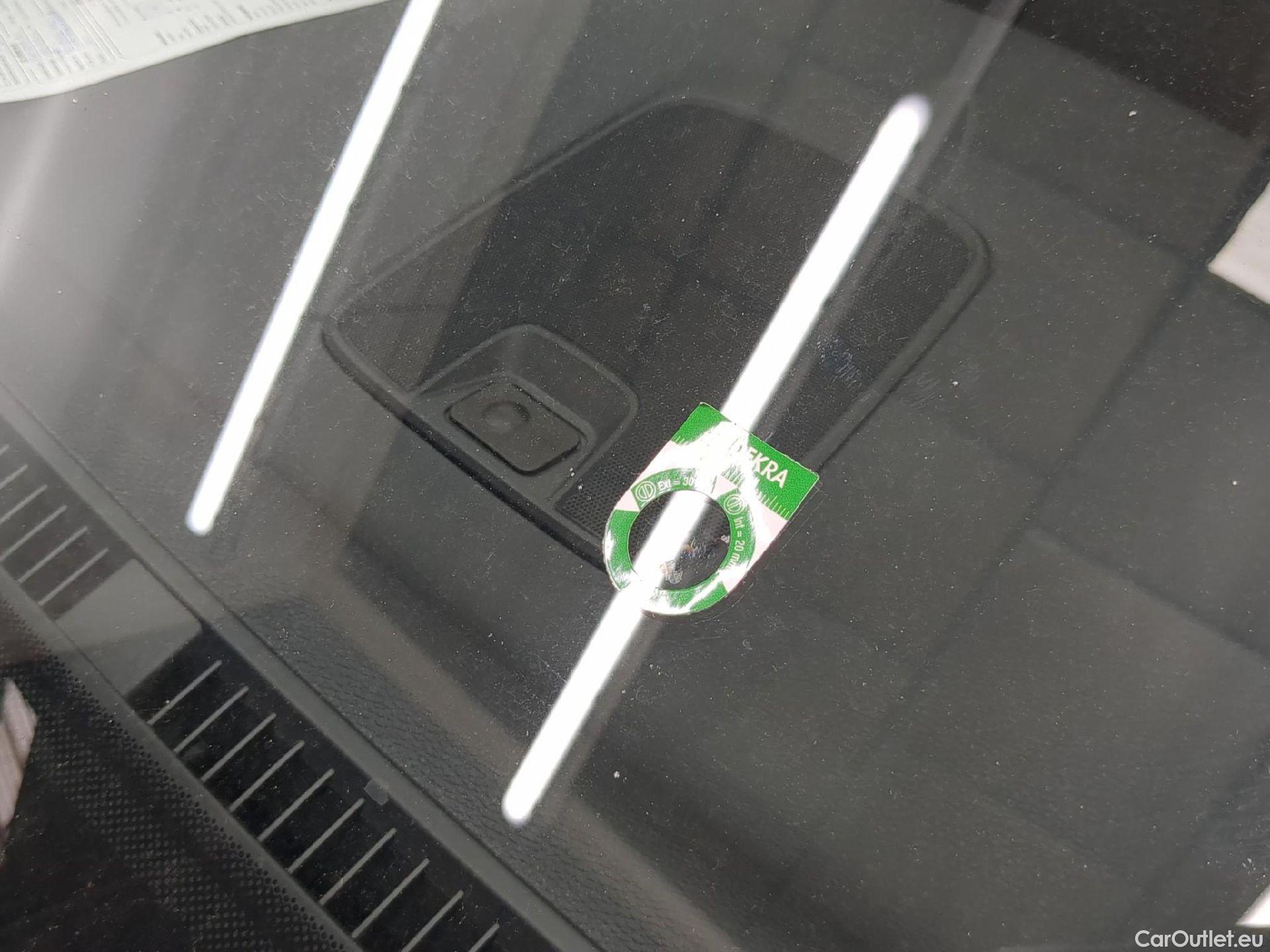  Honda  CR-V HONDA  Hybrid / 2018 / 5P / SUV 2.0 i-MMD 2WD Executive #16