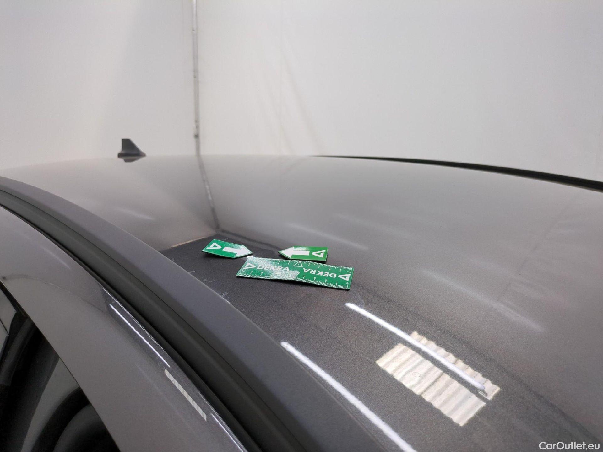  Ford  Kuga FORD  / 2019 / 5P / SUV 1.5 EcoBlue 120 Powershit St-Line Busin #33