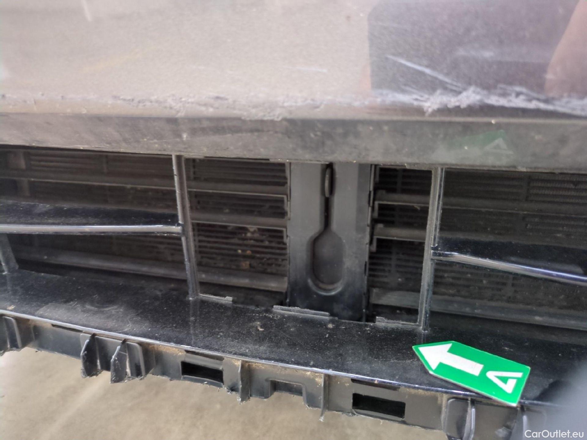  Ford  Kuga FORD  / 2019 / 5P / SUV 2.5 190 hybrid Flexifuel Pshift Vignale #26