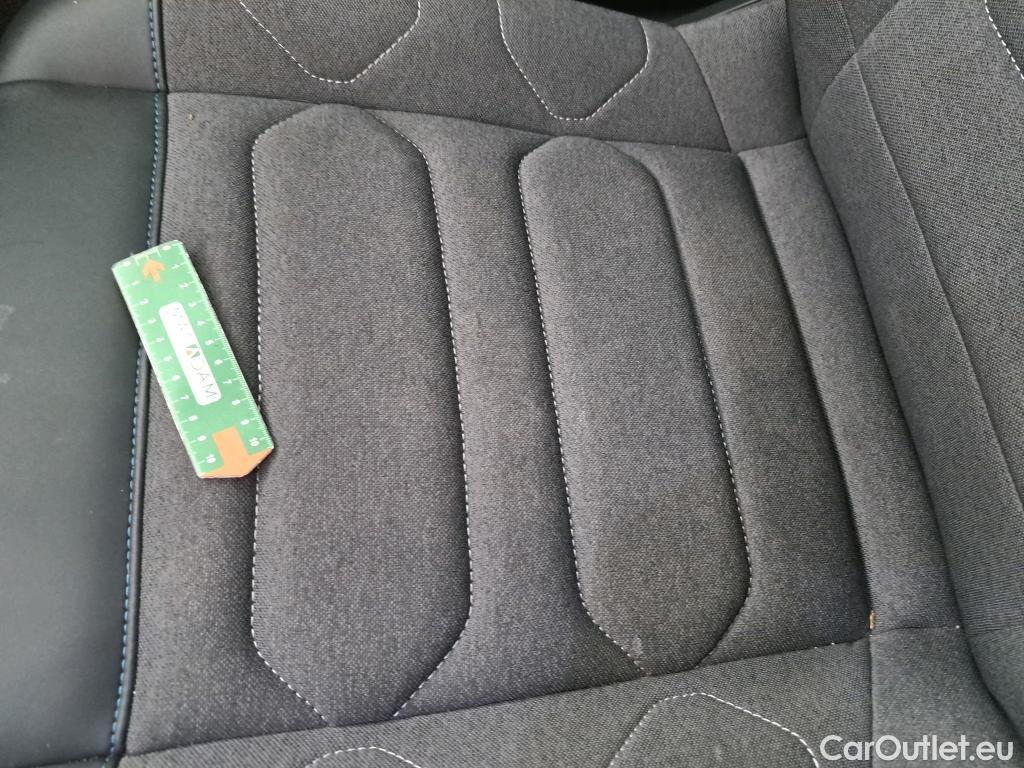 Citroen  C4  Berline Feel Pack 1.5 BlueHDI 130CV BVA8 E6d #8