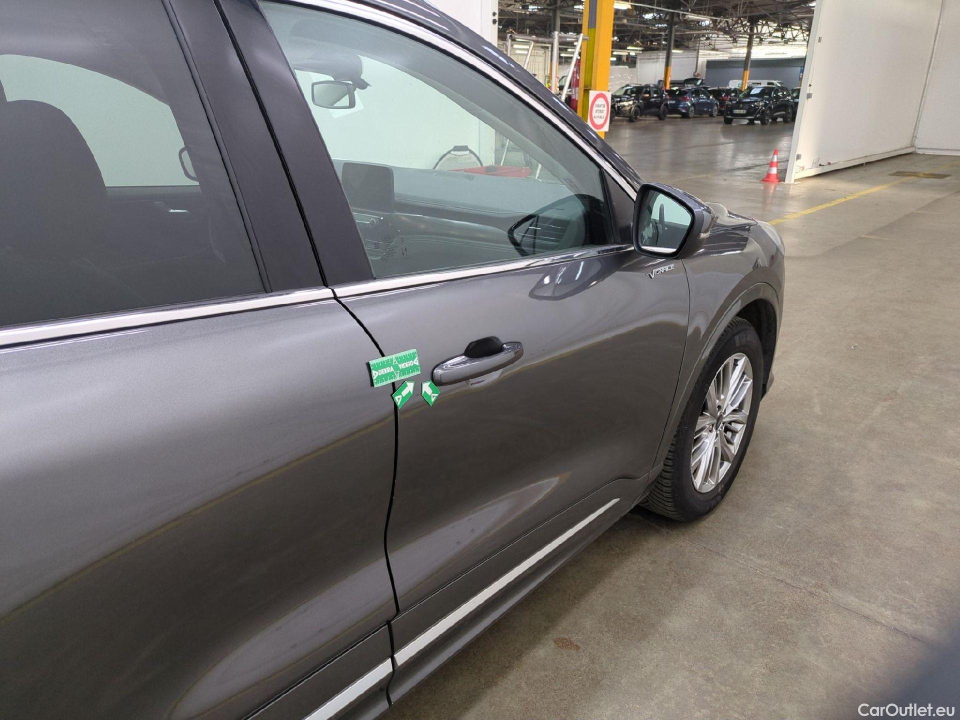  Ford  Kuga FORD  / 2019 / 5P / SUV 2.5 190 hybrid Flexifuel Pshift Vignale #50