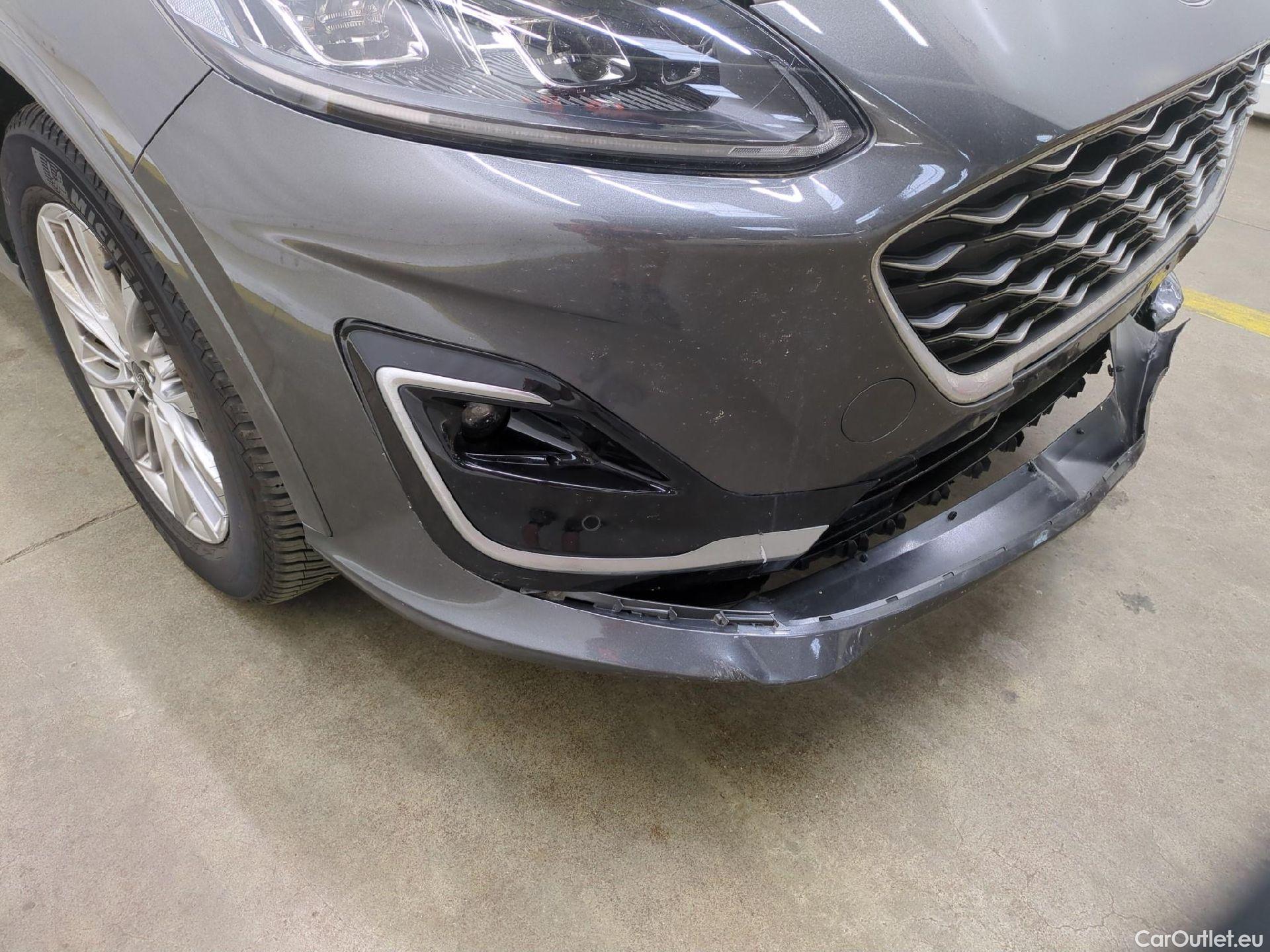  Ford  Kuga FORD  / 2019 / 5P / SUV 2.5 190 hybrid Flexifuel Pshift Vignale #19